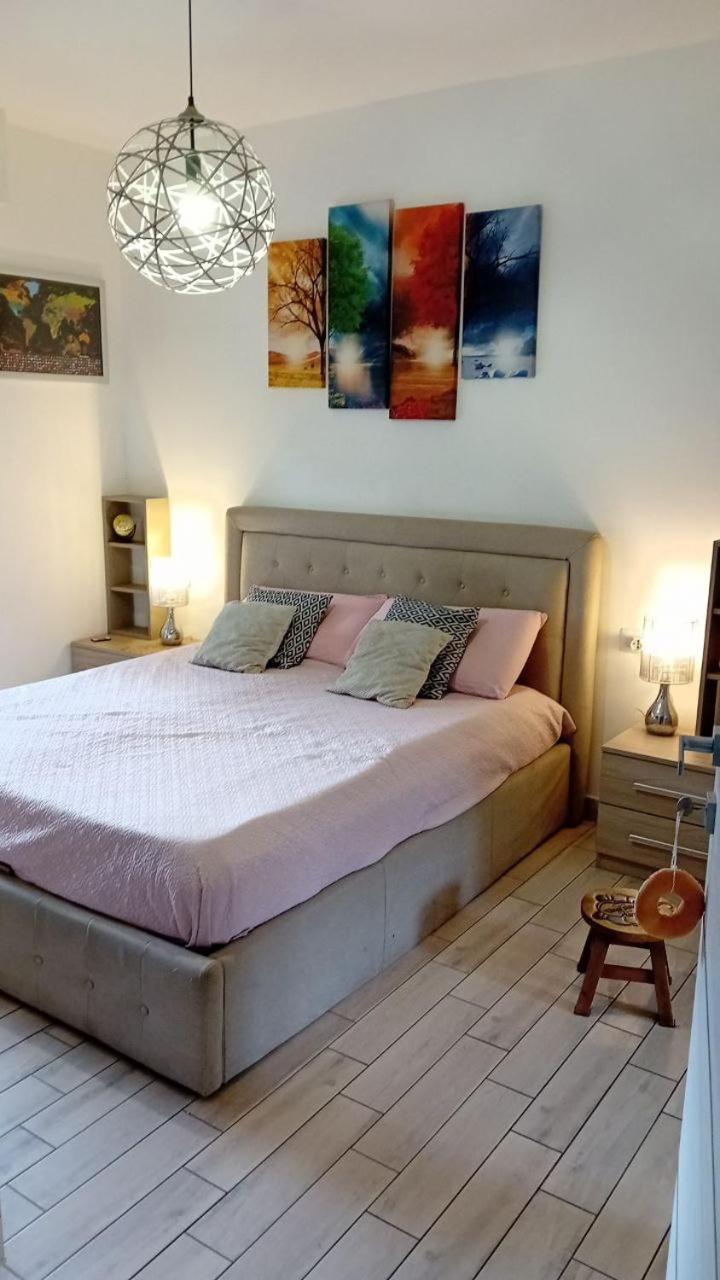 Centro Apartment Pomezia